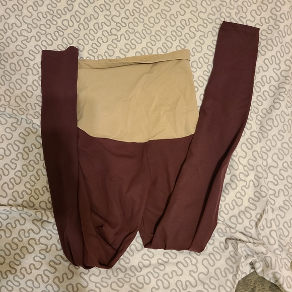 David Lerner maroon maternity leggings - Picture 1 of 3